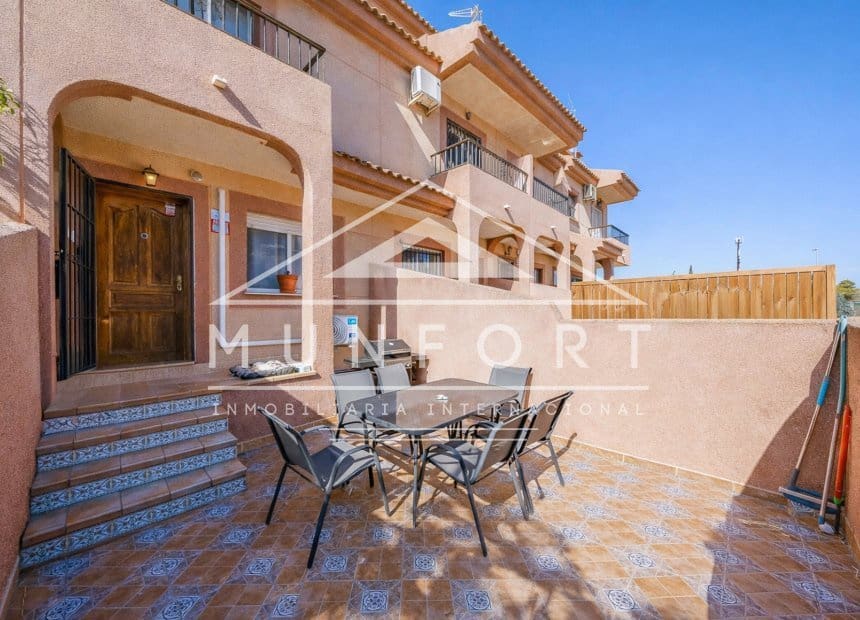 4 bedroom Townhouse for sale in Santiago de la Ribera with pool - € 199,900 (Ref: 9961533)