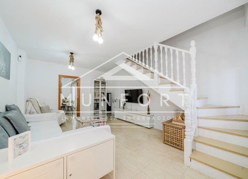4 bedroom Townhouse for sale in Santiago de la Ribera with pool - € 199,900 (Ref: 9961533)