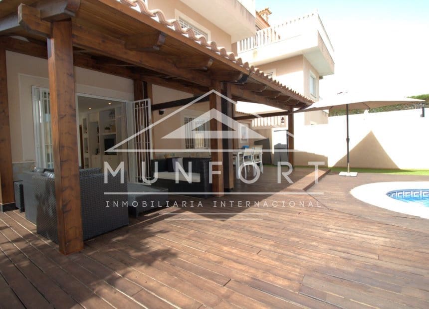 6 soveværelse Villa til salg i Cabo de Palos med swimmingpool - € 759.900 (Ref: 9965812)