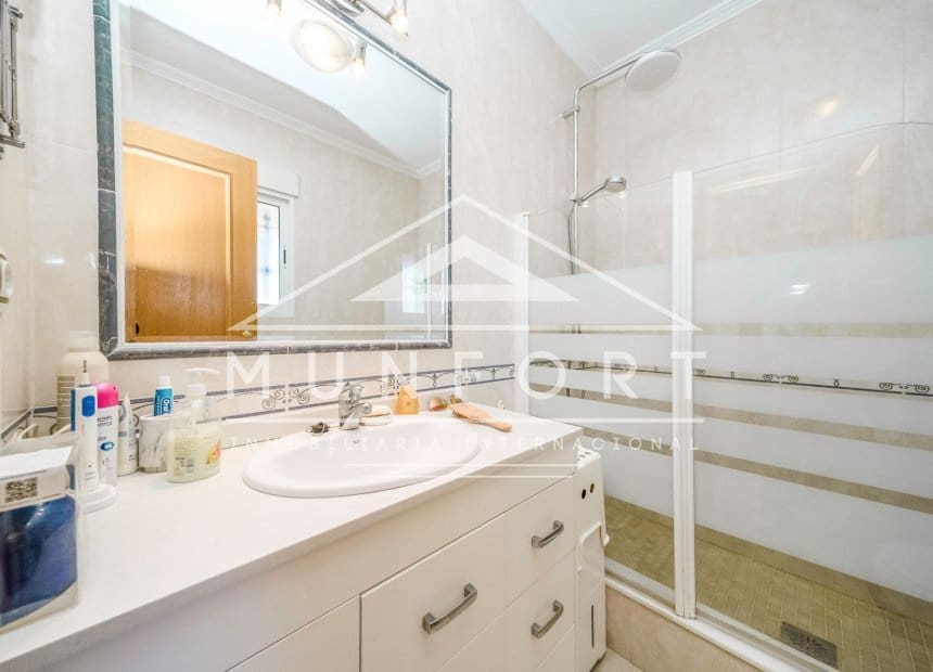 2 bedroom Townhouse for sale in Villamartin with pool - € 211,500 (Ref: 9969025)