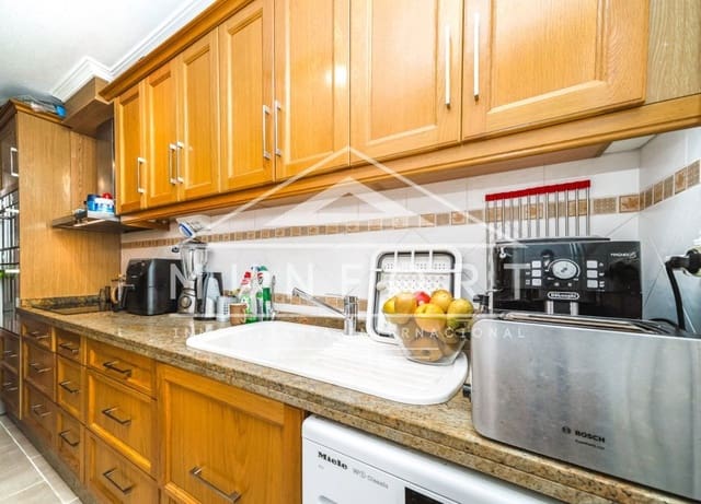 2 soverom Hus til salgs i Villamartin, Orihuela med svømmebasseng - € 211 500 (Ref: 9969025)