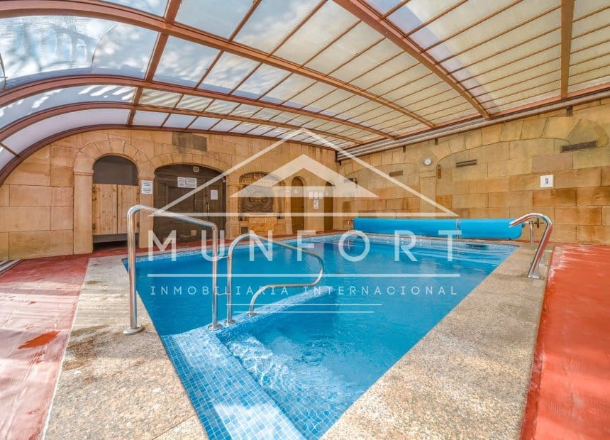 2 bedroom Townhouse for sale in Villamartin with pool - € 211,500 (Ref: 9969025)