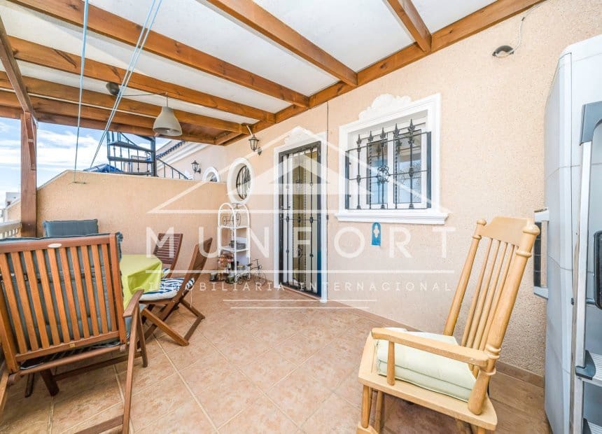 2 bedroom Townhouse for sale in Villamartin with pool - € 211,500 (Ref: 9969025)