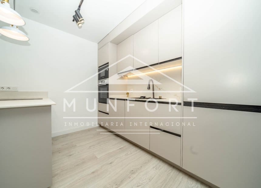 2 soverom Leilighet til salgs i Torrevieja - € 254 000 (Ref: 9972255)