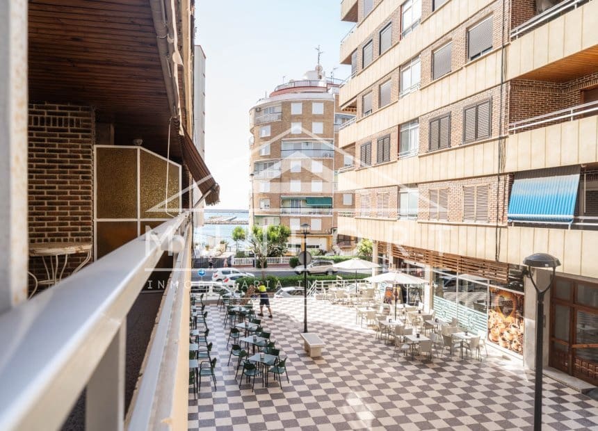 2 soverom Leilighet til salgs i Torrevieja - € 254 000 (Ref: 9972255)