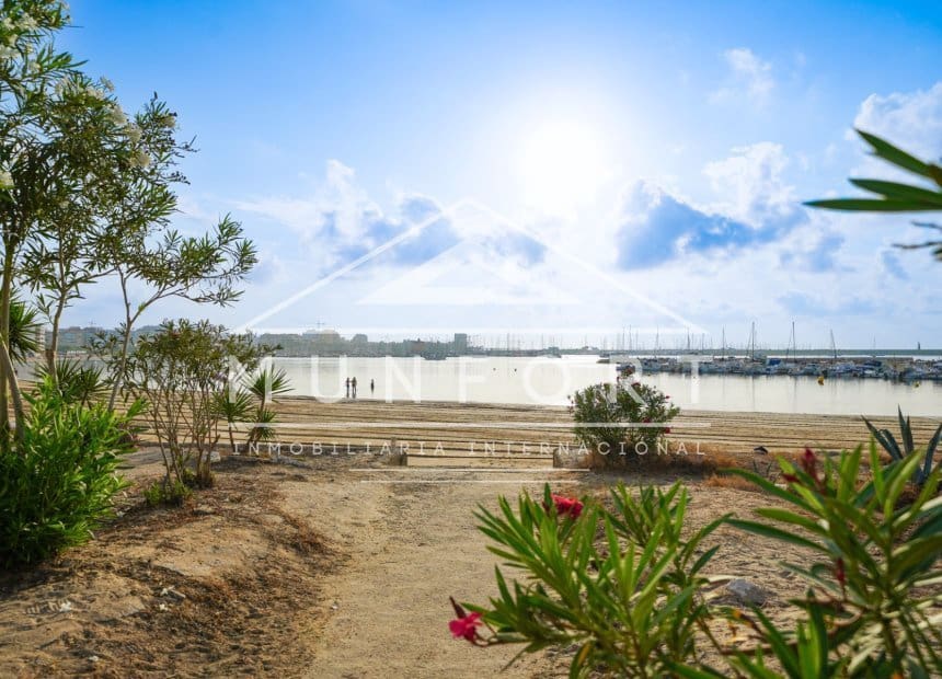 2 soverom Leilighet til salgs i Torrevieja - € 254 000 (Ref: 9972255)