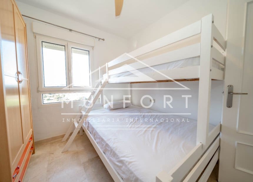 3 bedroom Apartment for holiday rental in Dehesa de Campoamor with pool - € 750 (Ref: 9973833)