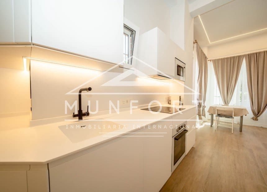 Studio til leje i Dehesa de Campoamor med swimmingpool - € 550 (Ref: 9975842)