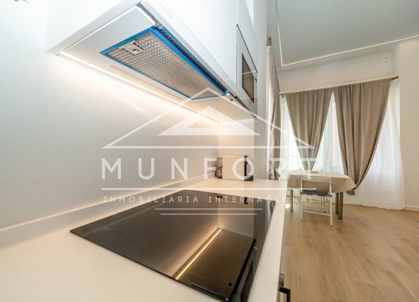 Studio til leje i Dehesa de Campoamor med swimmingpool - € 550 (Ref: 9975842)