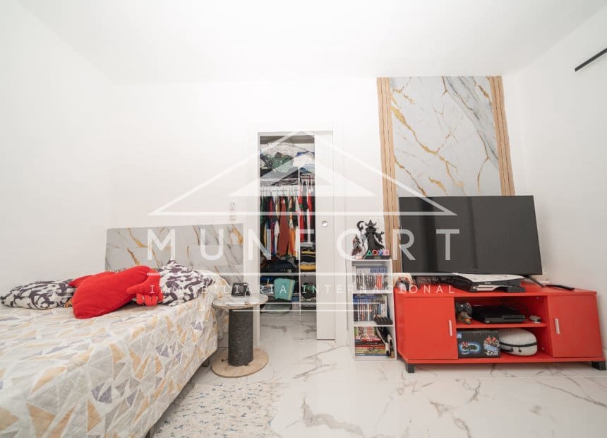 4 sovrum Lägenhet till salu i Los Cuarteros - 245 000 € (Ref: 9977982)