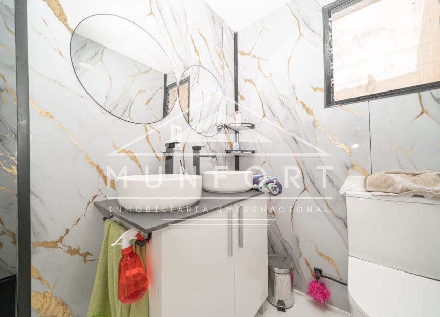 4 sovrum Lägenhet till salu i Los Cuarteros - 245 000 € (Ref: 9977982)