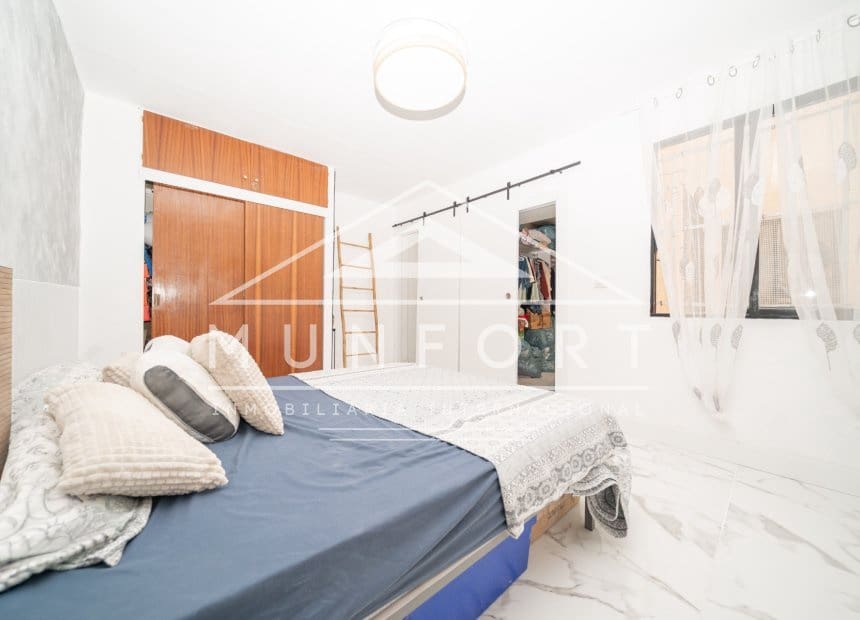 4 sovrum Lägenhet till salu i Los Cuarteros - 245 000 € (Ref: 9977982)
