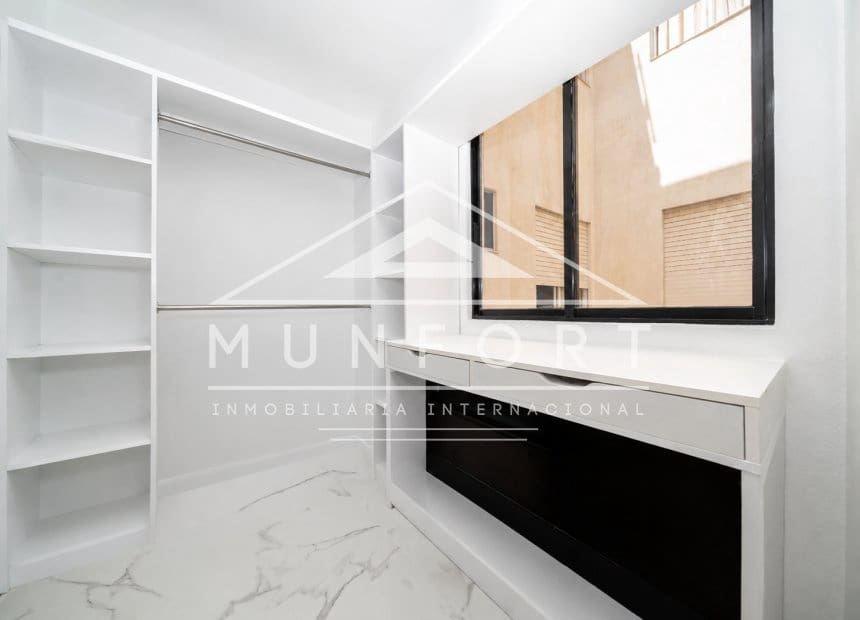 4 sovrum Lägenhet till salu i Los Cuarteros - 245 000 € (Ref: 9977982)
