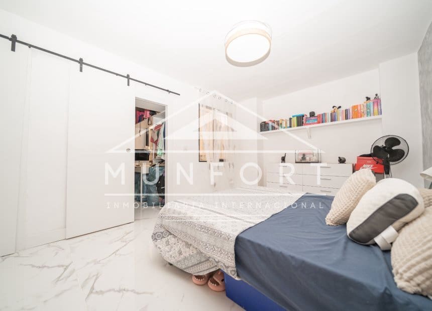 4 sovrum Lägenhet till salu i Los Cuarteros - 245 000 € (Ref: 9977982)