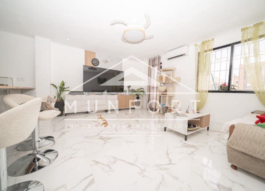 4 sovrum Lägenhet till salu i Los Cuarteros - 245 000 € (Ref: 9977982)