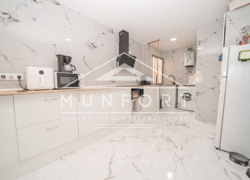 4 sovrum Lägenhet till salu i Los Cuarteros - 245 000 € (Ref: 9977982)