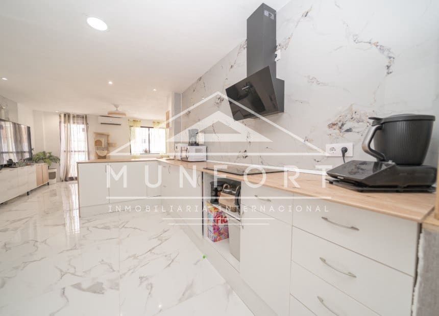 4 sovrum Lägenhet till salu i Los Cuarteros - 245 000 € (Ref: 9977982)