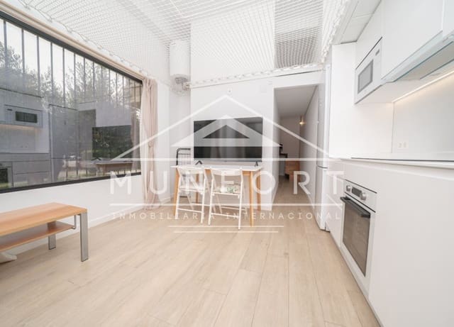 1 slaapkamer Studio te huur in Dehesa de Campoamor, Orihuela - € 550 (Ref: 9977984)