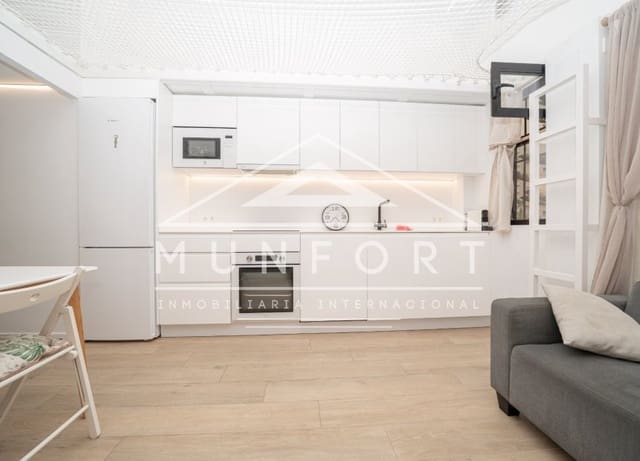 1 slaapkamer Studio te huur in Dehesa de Campoamor, Orihuela - € 550 (Ref: 9977984)