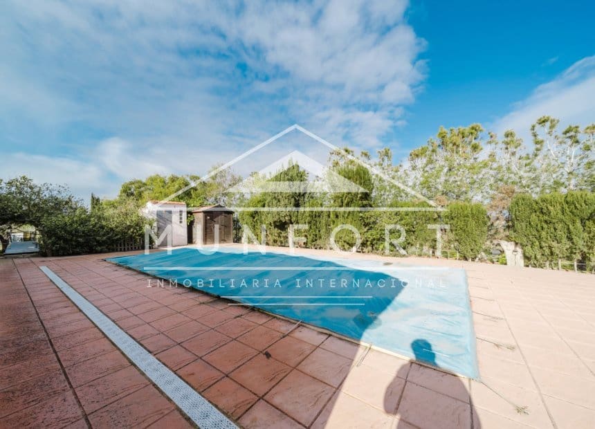 3 sovrum Finca/Hus på landet till salu i Guardamar del Segura med pool - 450 000 € (Ref: 9983969)