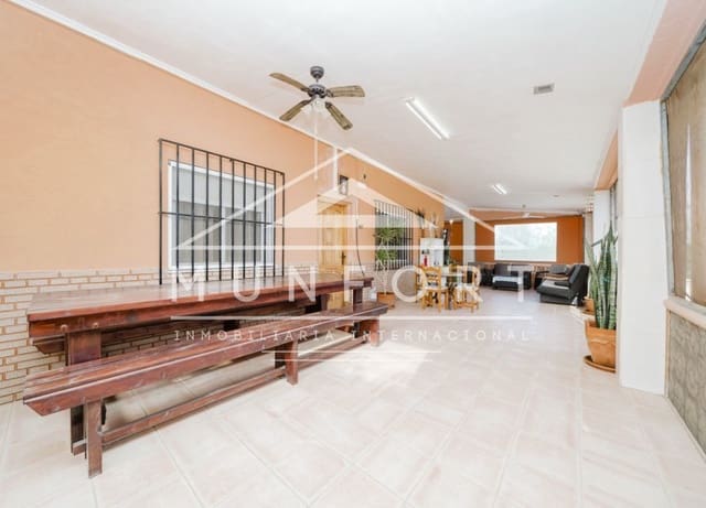 3 soveværelse Finca/Landehus til salg i El Edén, Guardamar del Segura med swimmingpool - € 450.000 (Ref: 9983969)