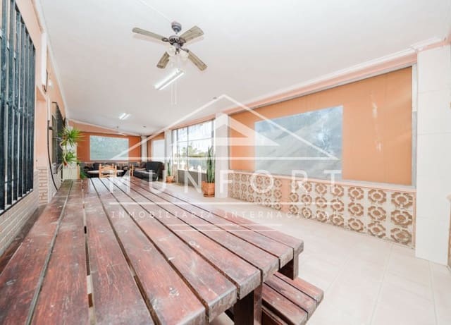 3 soveværelse Finca/Landehus til salg i El Edén, Guardamar del Segura med swimmingpool - € 450.000 (Ref: 9983969)