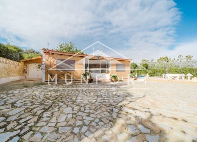 3 soveværelse Finca/Landehus til salg i El Edén, Guardamar del Segura med swimmingpool - € 450.000 (Ref: 9983969)