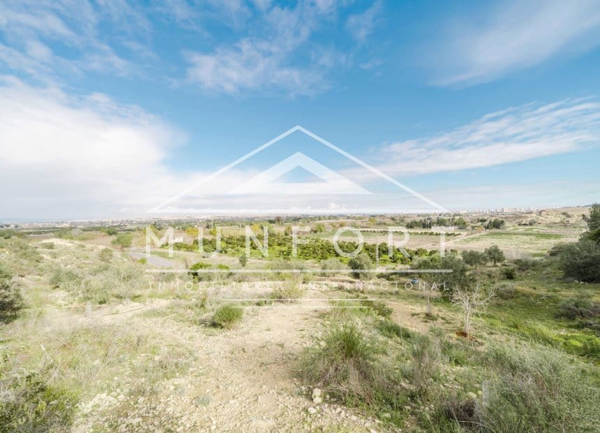 3 sovrum Finca/Hus på landet till salu i Guardamar del Segura med pool - 450 000 € (Ref: 9983969)
