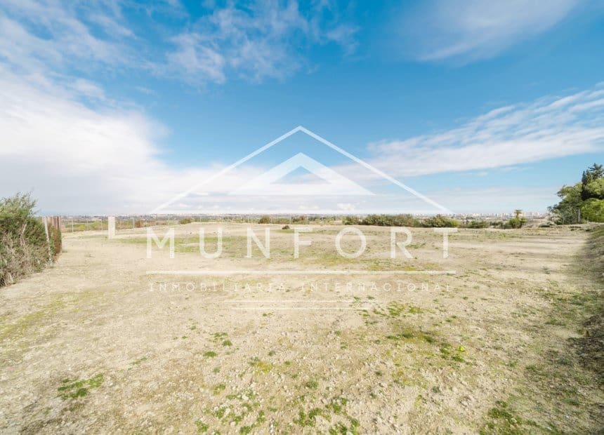 3 sovrum Finca/Hus på landet till salu i Guardamar del Segura med pool - 450 000 € (Ref: 9983969)
