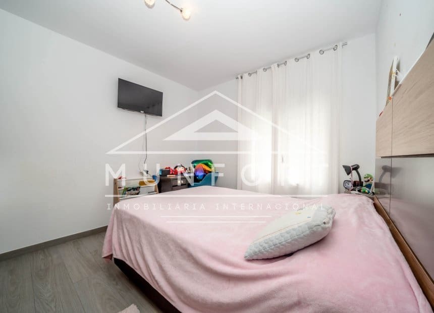 4 bedroom Townhouse for sale in Pilar de la Horadada - € 325,000 (Ref: 9984239)