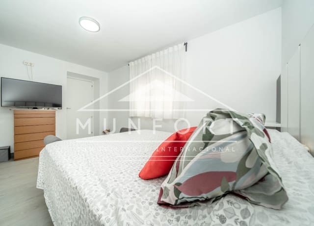 4 bedroom Townhouse for sale in Pilar de la Horadada ciudad, Pilar de la Horadada - € 325,000 (Ref: 9984239)