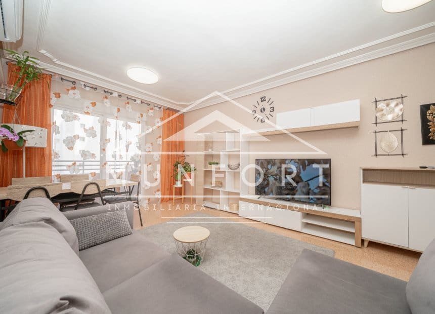 2 soveværelse Lejlighed til salg i Torrevieja - € 215.000 (Ref: 9985842)