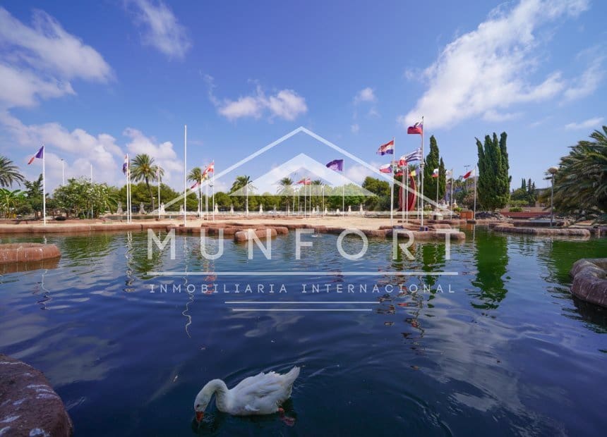 2 soveværelse Lejlighed til salg i Torrevieja - € 215.000 (Ref: 9985842)