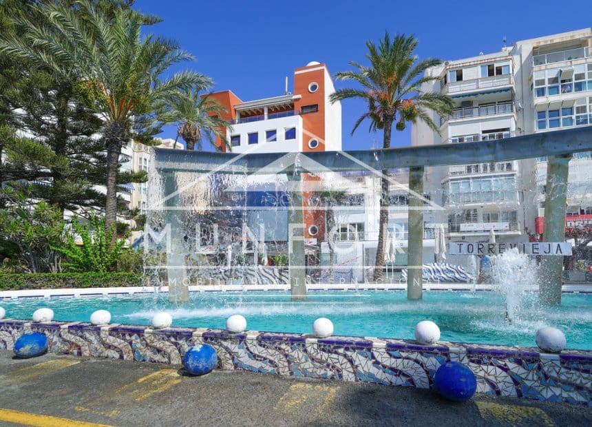 2 soveværelse Lejlighed til salg i Torrevieja - € 215.000 (Ref: 9985842)