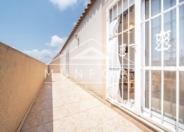 3 soverom Penthouse til salgs i El Molino, Torrevieja med svømmebasseng - € 219 000 (Ref: 9985843)