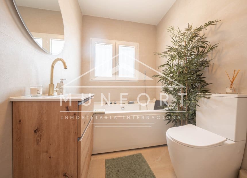 4 slaapkamer Huis te koop in Santiago de la Ribera met zwembad - € 359.000 (Ref: 9989863)