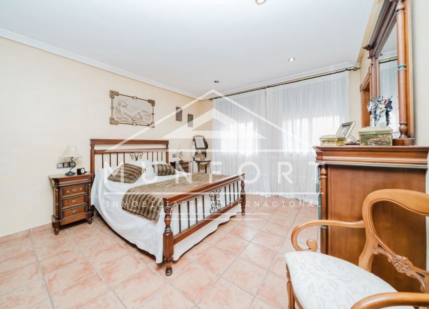 5 camera da letto Villa in vendita in Guardamar del Segura - 485.000 € (Rif: 9989987)