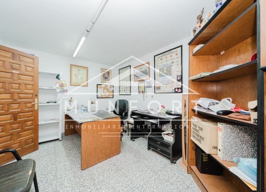 5 camera da letto Villa in vendita in Guardamar del Segura - 485.000 € (Rif: 9989987)