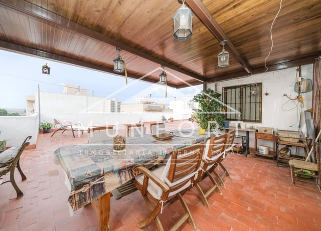 5 soveværelse Villa til salg i Zona Pueblo, Guardamar del Segura - € 485.000 (Ref: 9989987)