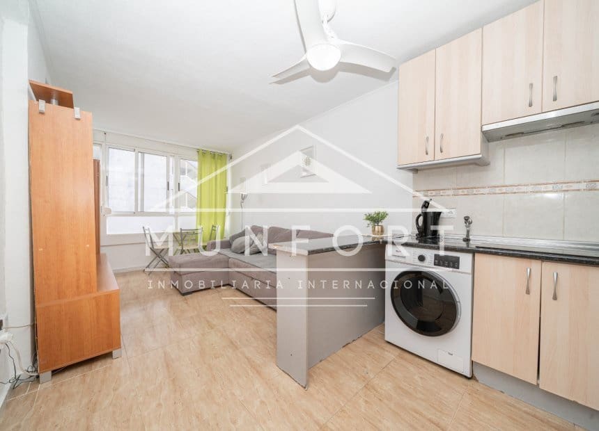 1 quarto Apartamento para venda em Torrevieja - 127 000 € (Ref: 9991986)