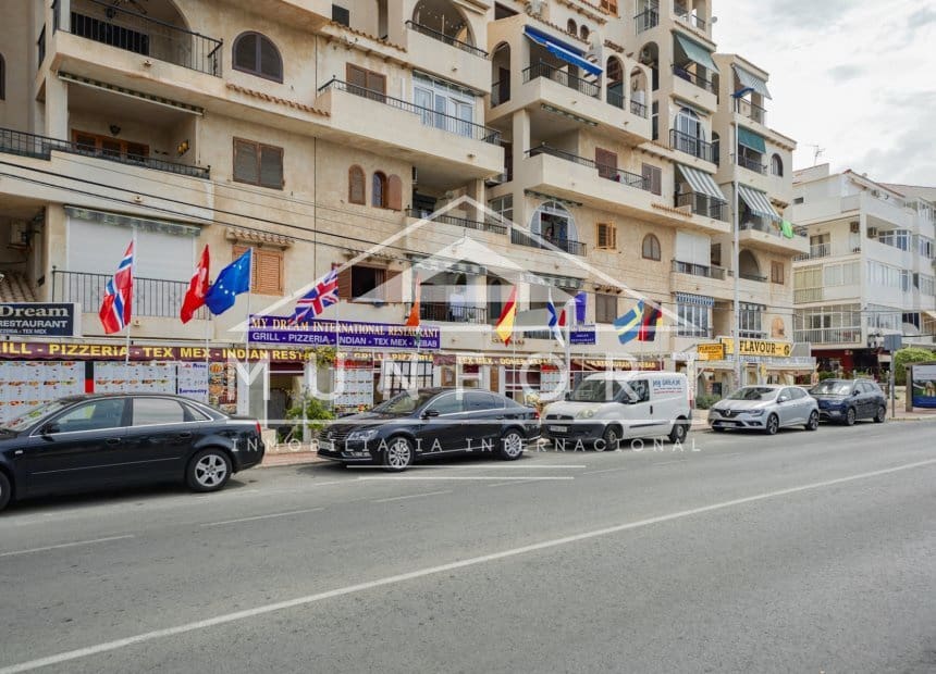 1 quarto Apartamento para venda em Torrevieja - 127 000 € (Ref: 9991986)