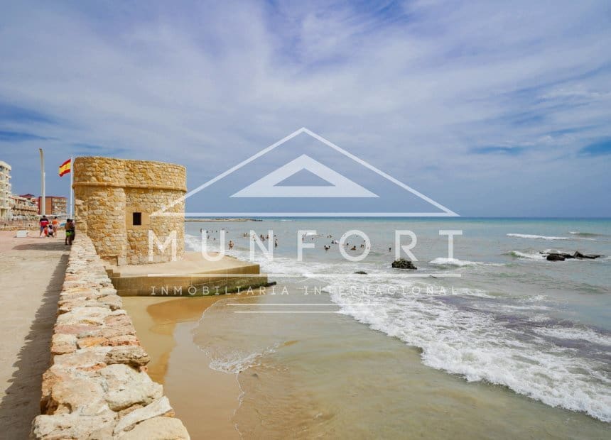 1 quarto Apartamento para venda em Torrevieja - 127 000 € (Ref: 9991986)
