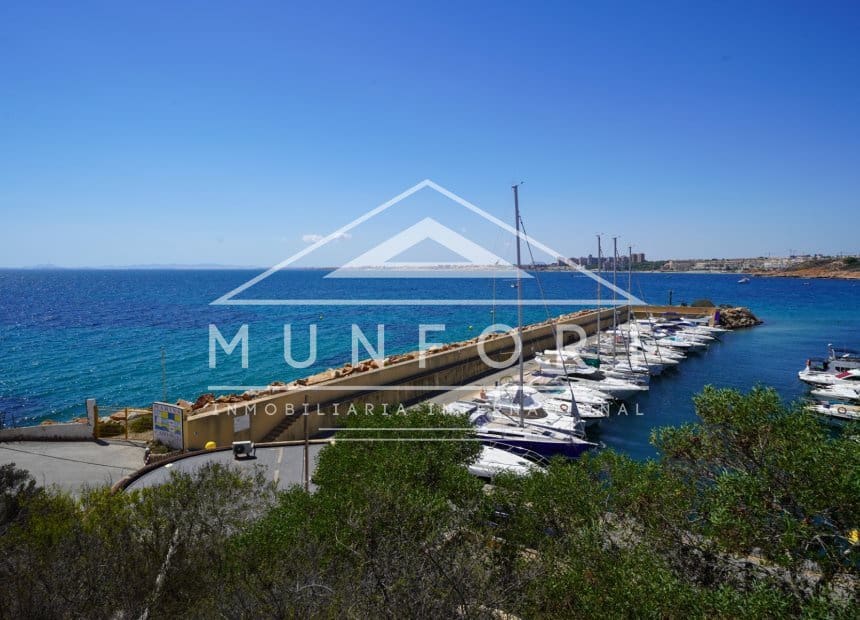 2 makuuhuone Bungalow myytävänä paikassa Cabo Roig - 189 900 € (Ref: 9996052)