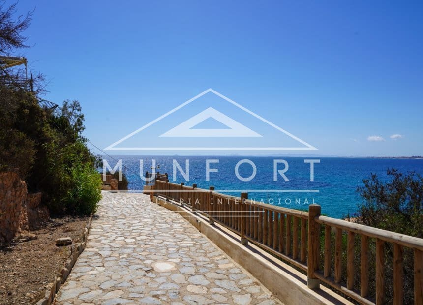2 makuuhuone Bungalow myytävänä paikassa Cabo Roig - 189 900 € (Ref: 9996052)