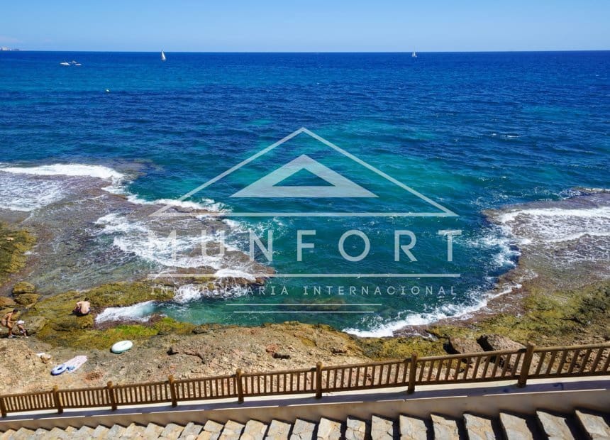 2 makuuhuone Bungalow myytävänä paikassa Cabo Roig - 189 900 € (Ref: 9996052)