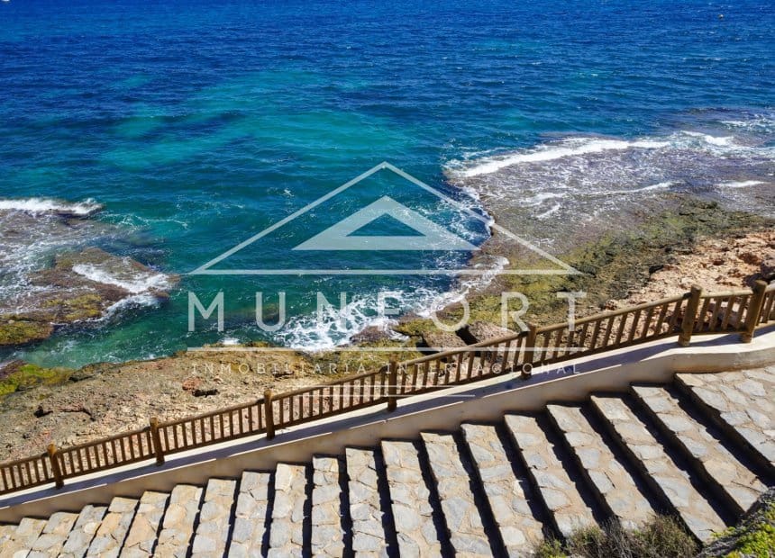 2 makuuhuone Bungalow myytävänä paikassa Cabo Roig - 189 900 € (Ref: 9996052)
