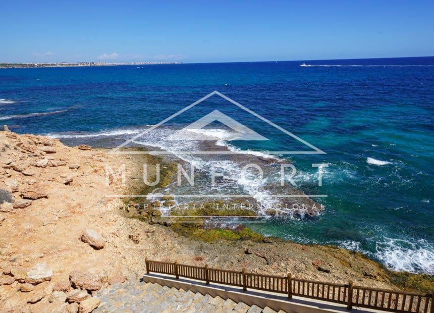 2 makuuhuone Bungalow myytävänä paikassa Cabo Roig - 189 900 € (Ref: 9996052)