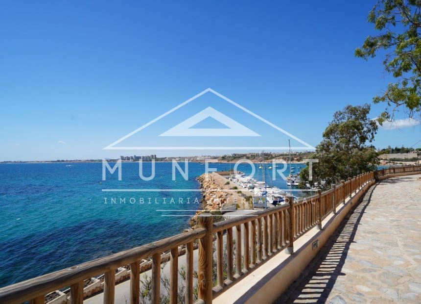2 makuuhuone Bungalow myytävänä paikassa Cabo Roig - 189 900 € (Ref: 9996052)