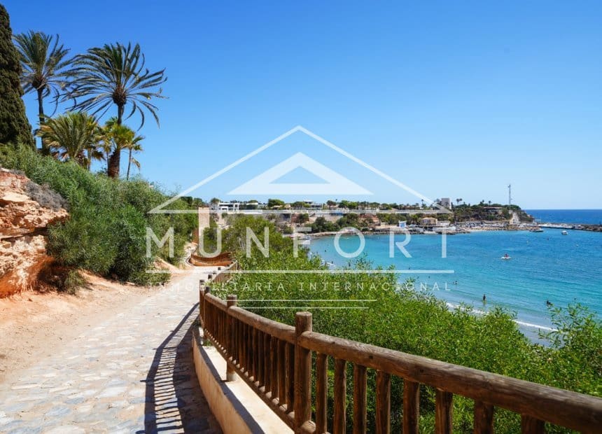 2 makuuhuone Bungalow myytävänä paikassa Cabo Roig - 189 900 € (Ref: 9996052)