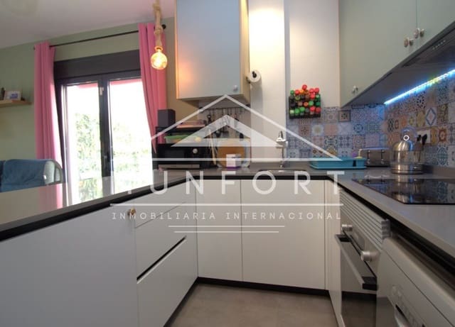 Chalet de 3 habitaciones en Algorfa en venta con piscina - 319.900 € (Ref: 9996215)